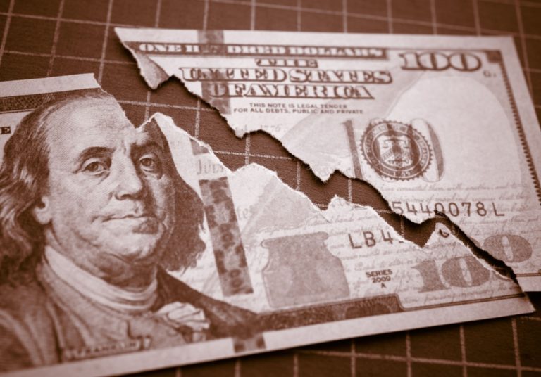 Gold vs. Digital Gold: Which is the better hedge today